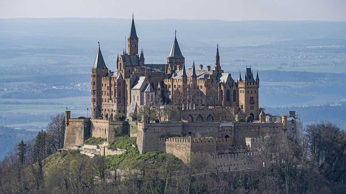 High im Märchenland – Dein Cannabis-Trip zur Burg Hohenzollern