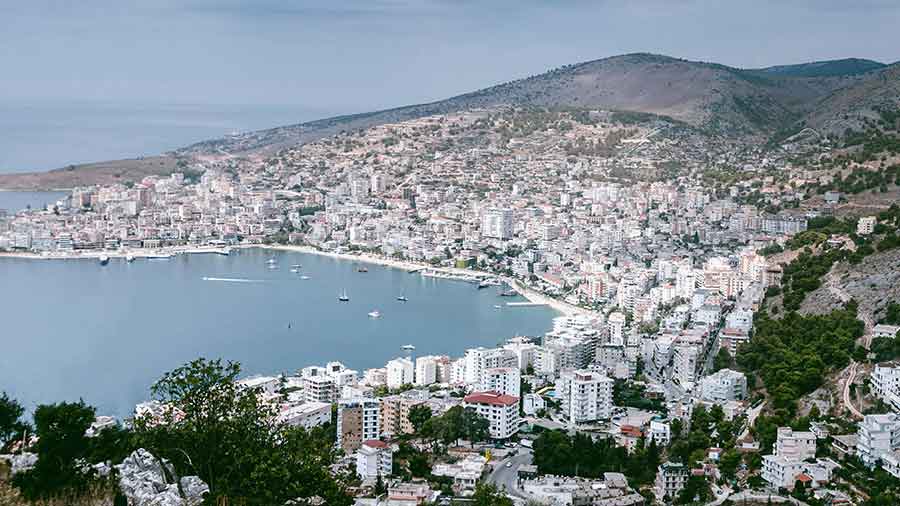 Saranda – Strand, Stadt & Cannabisflair
