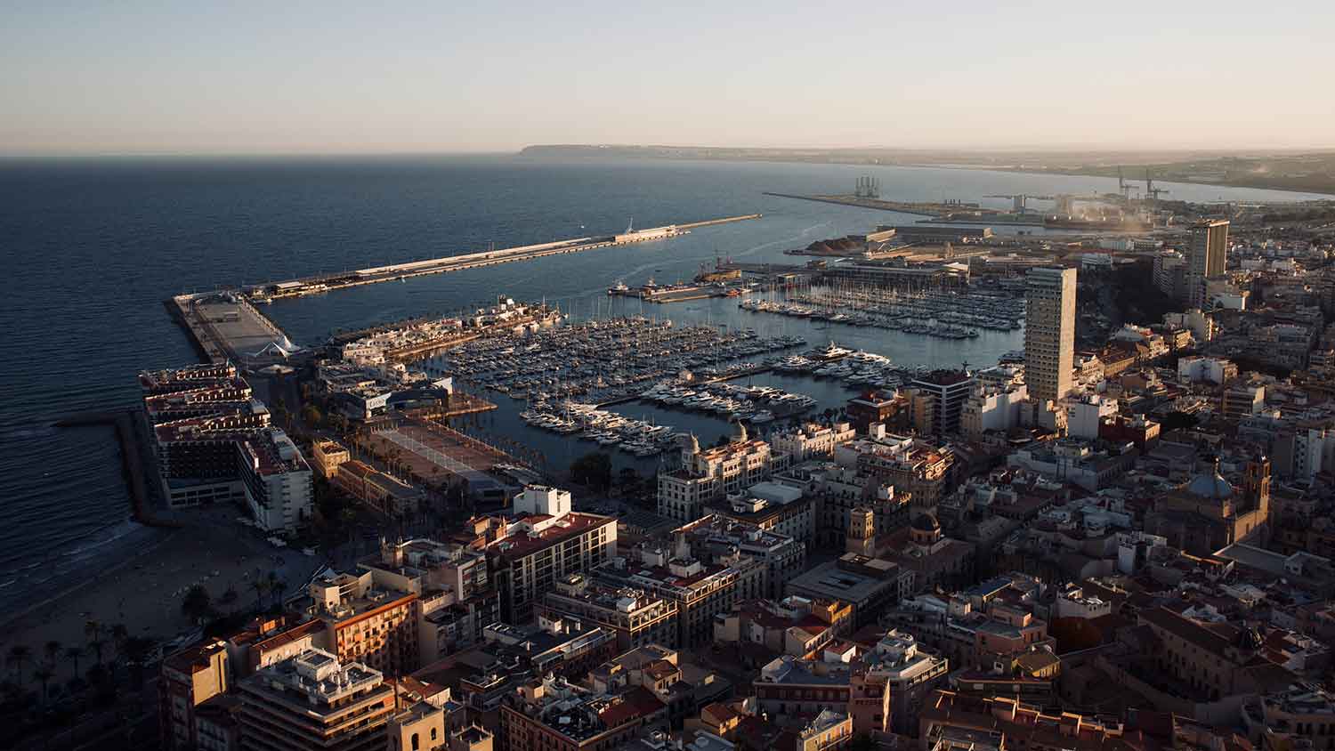 Cannabis Urlaub in Alicante an der sonnenverwöhnten Costa Blanca