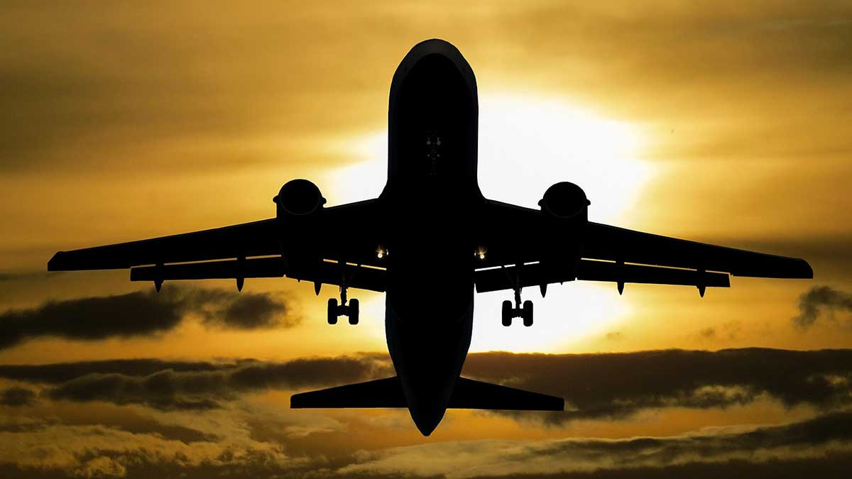 Entspannt fliegen: So beginnt dein Cannabis-Urlaub