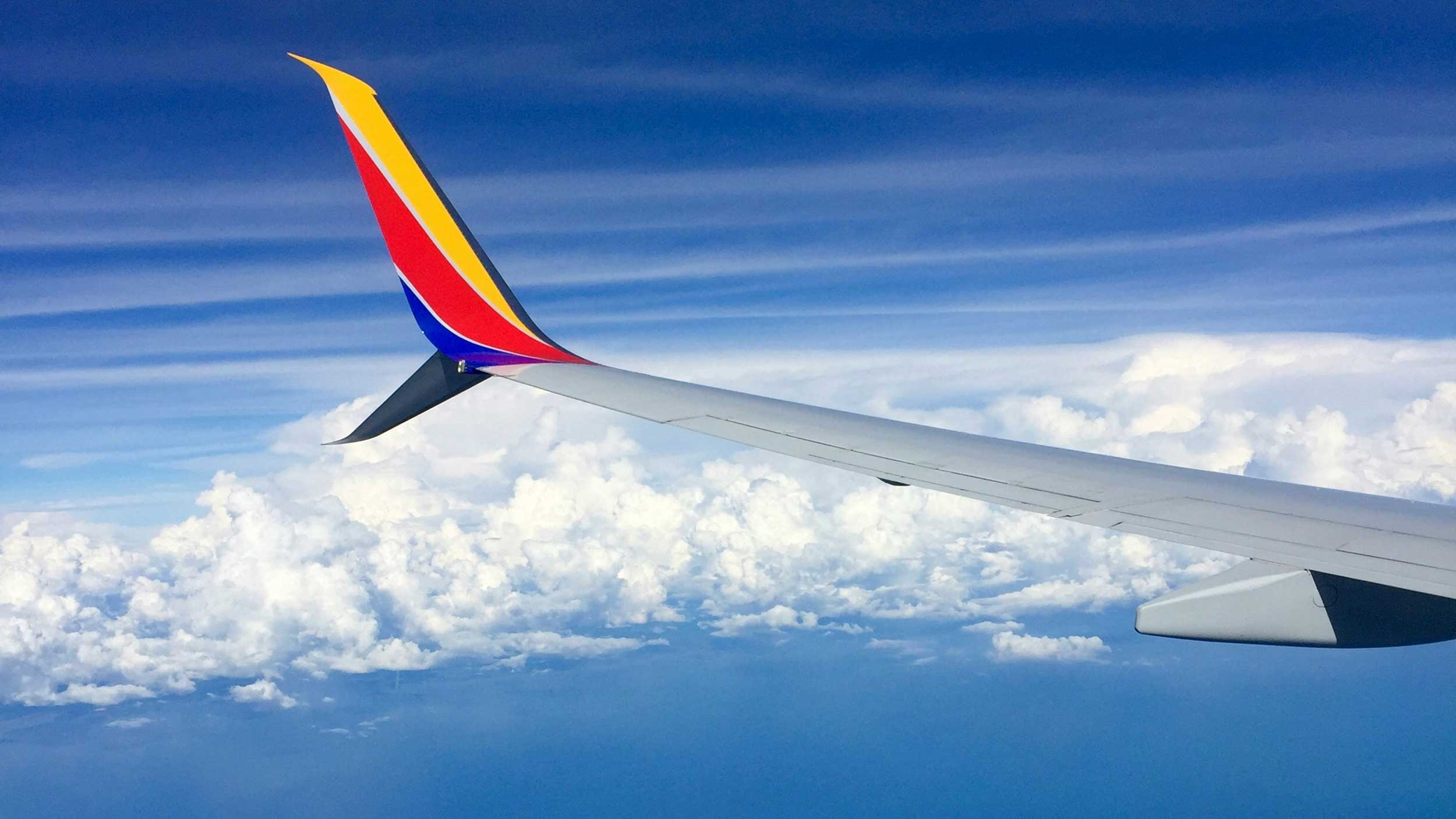 Darf man Cannabis mit ins Flugzeug nehmen?