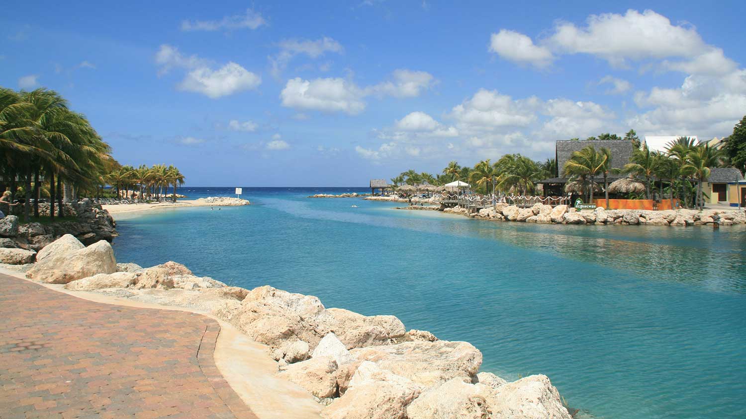 Curaçao Urlaub – Karibik, Strände & entspannter Cannabis-Genuss