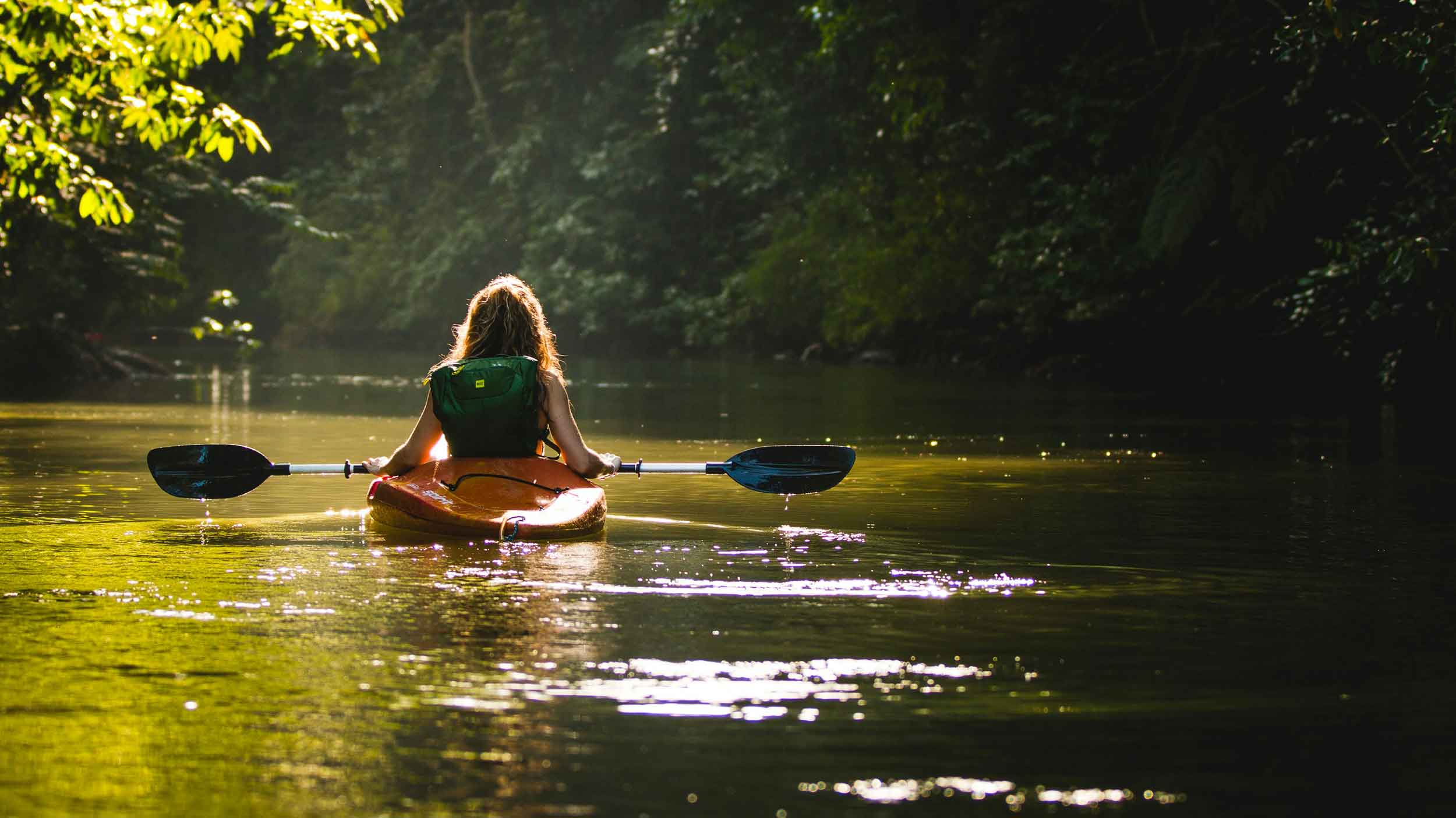 Wasserwandern und Cannabis - entspannte Erlebnisse in der Natur
