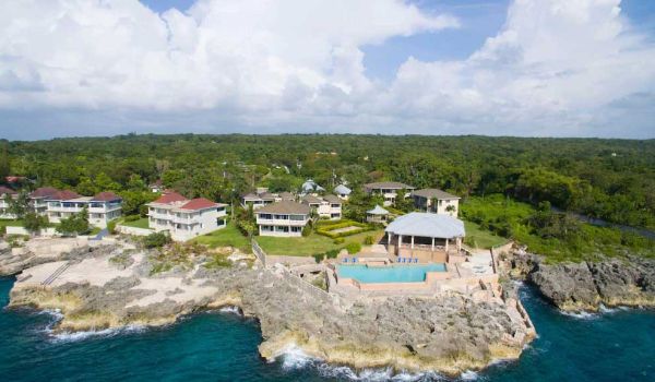 Inn By the Sea