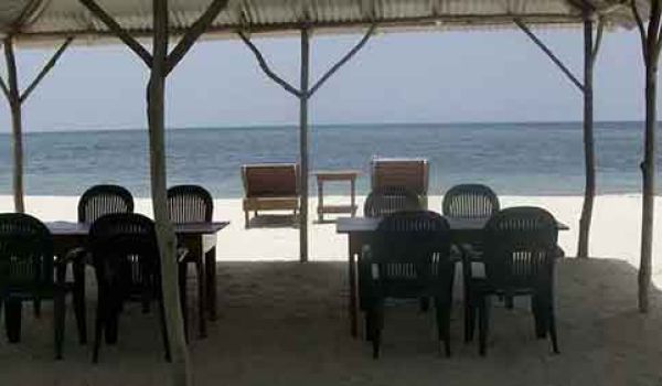 Dein Joint am Strand - Cannabis Urlaub in Little Bay